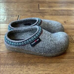 Haflinger Wool Felt Grizzly GZ Clog Slippers House Shoes Earth Tan Size 36